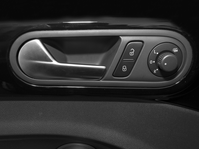 2016 Volkswagen Beetle Base