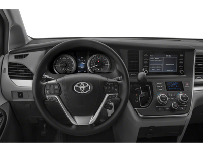 2018 Toyota Sienna XLE Premium 8 Passenger
