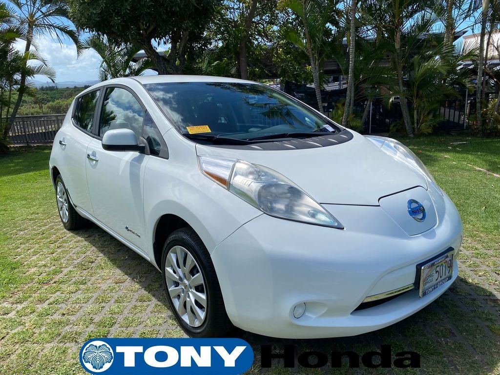 2015 Nissan Leaf at Tony Hyundai, photo 1