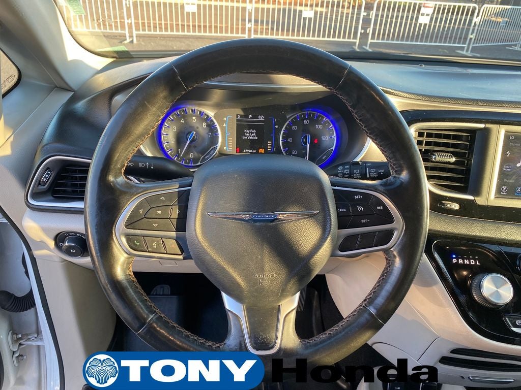 2020 Chrysler Pacifica Touring L