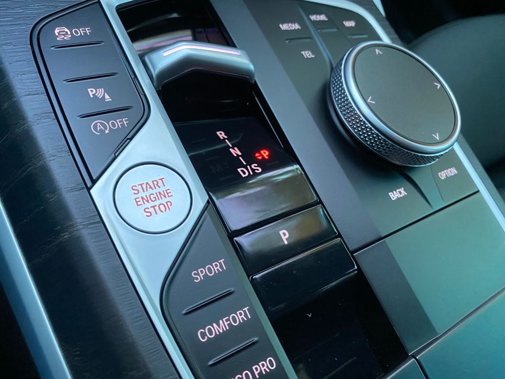 2024 BMW 3 Series 330i xDrive