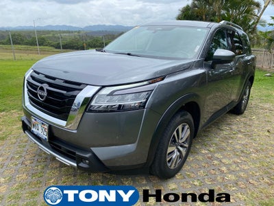 2023 Nissan Pathfinder SL