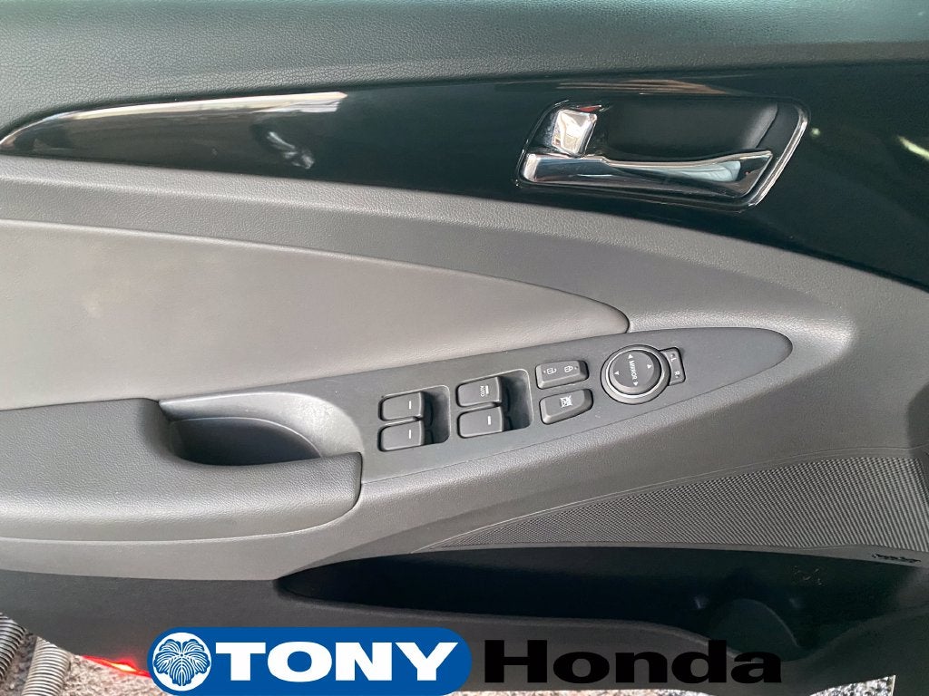 2012 Hyundai SONATA Limited