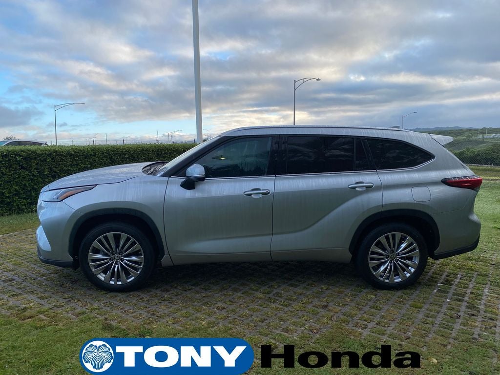 2023 Toyota Highlander Platinum