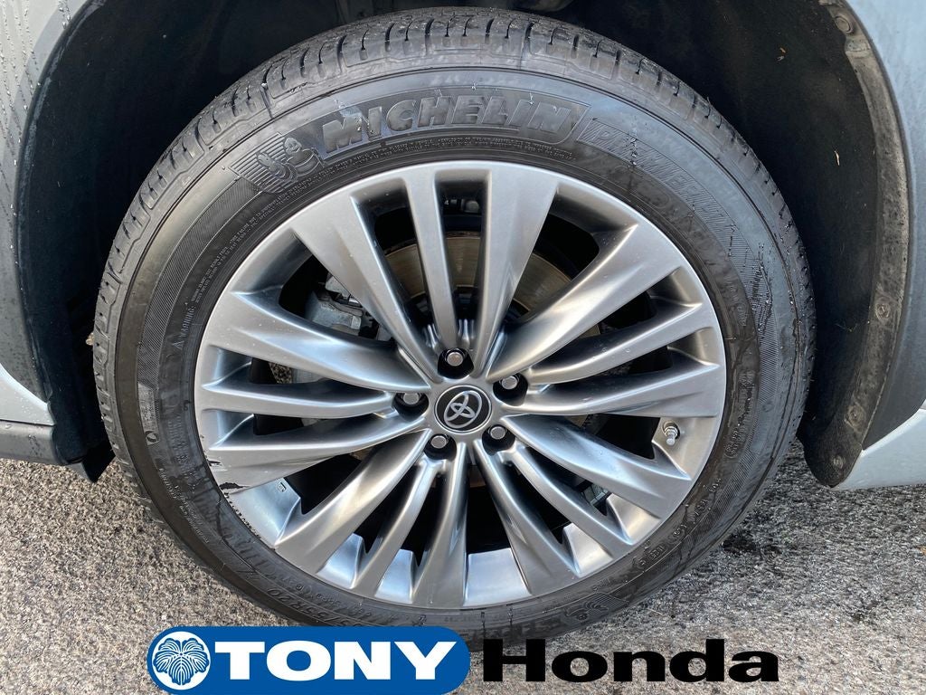 2023 Toyota Highlander Platinum