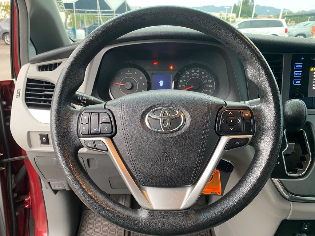 2017 Toyota Sienna L 7 Passenger
