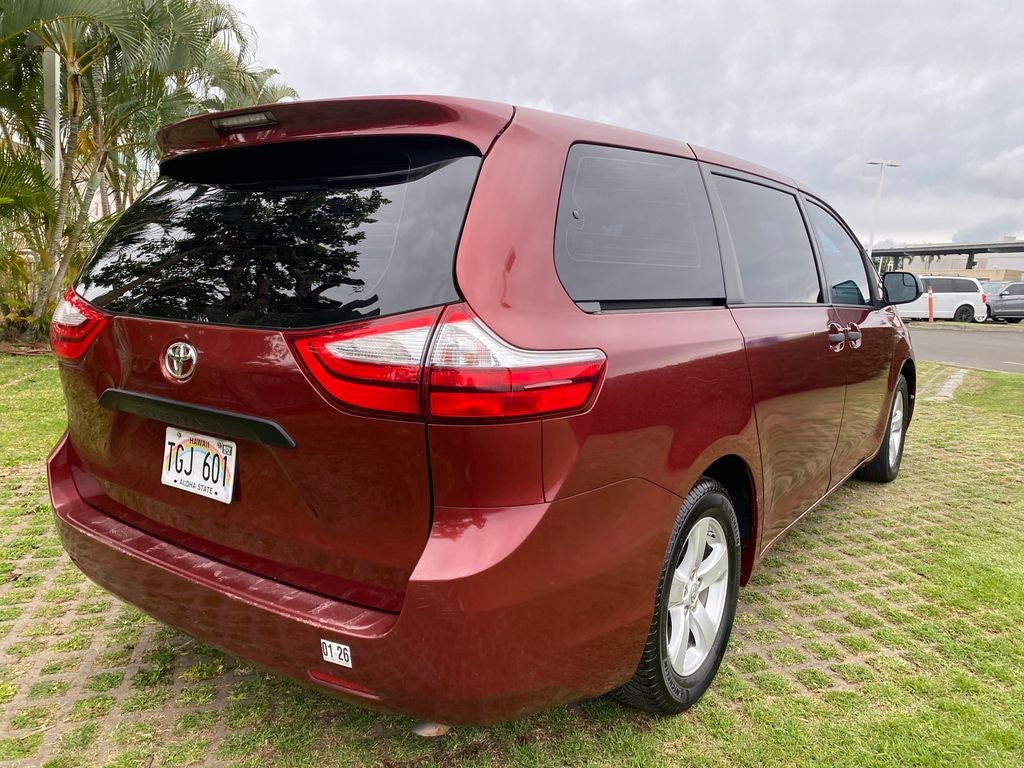 2017 Toyota Sienna L 7 Passenger