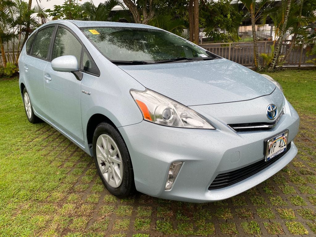 2014 Toyota Prius v Two
