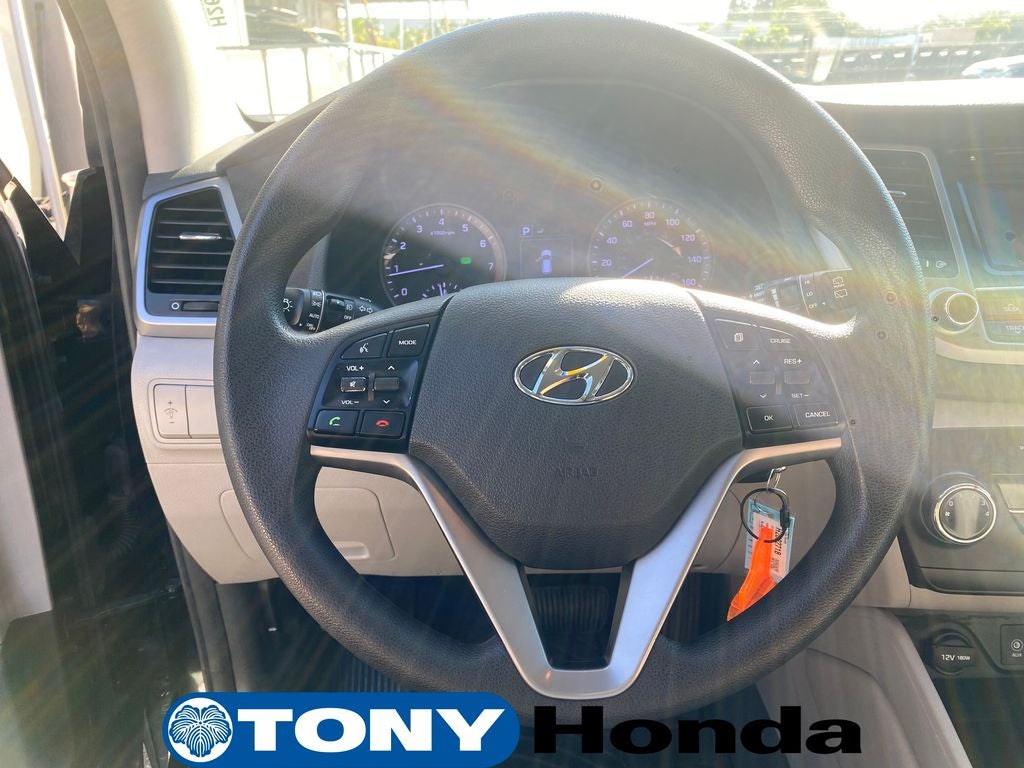 2016 Hyundai TUCSON SE