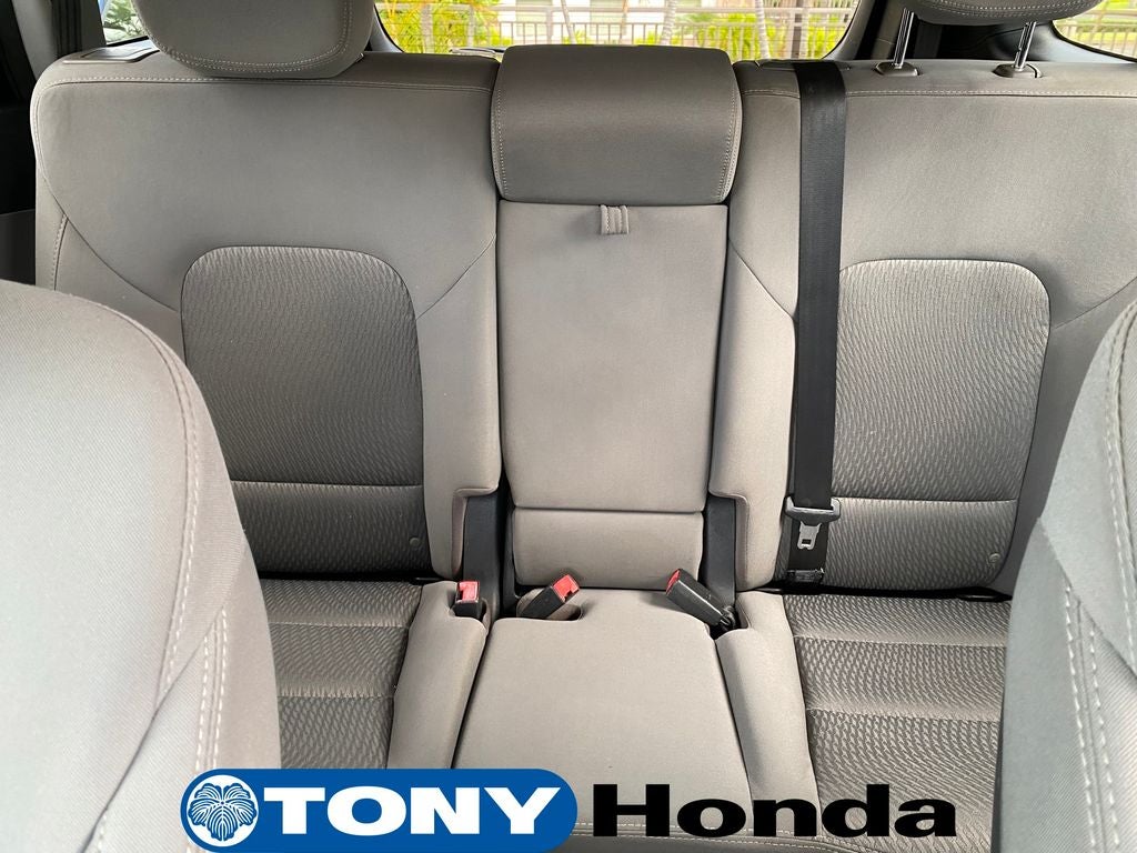 2017 Hyundai SANTA FE SE