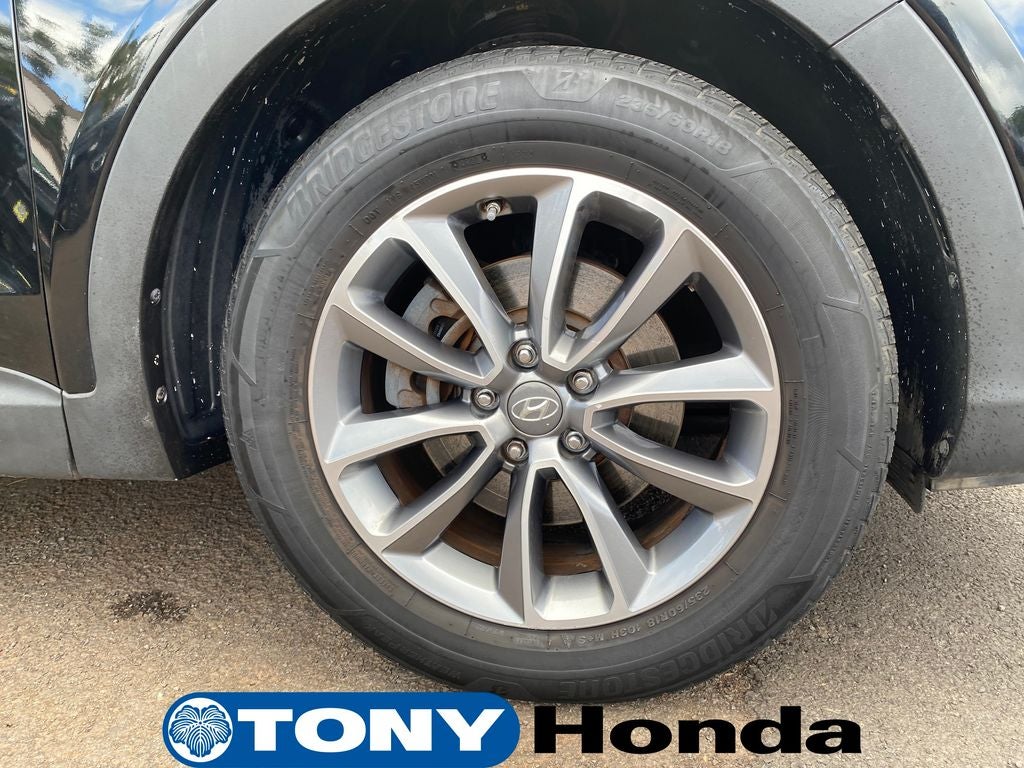 2017 Hyundai SANTA FE SE