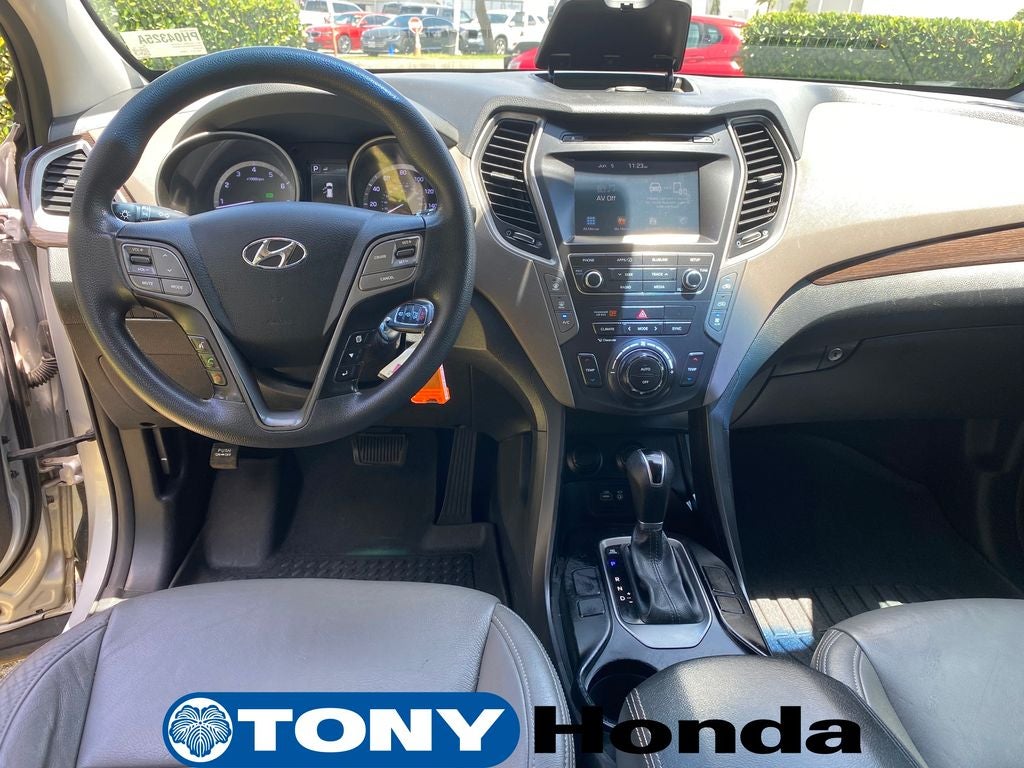 2017 Hyundai SANTA FE SE