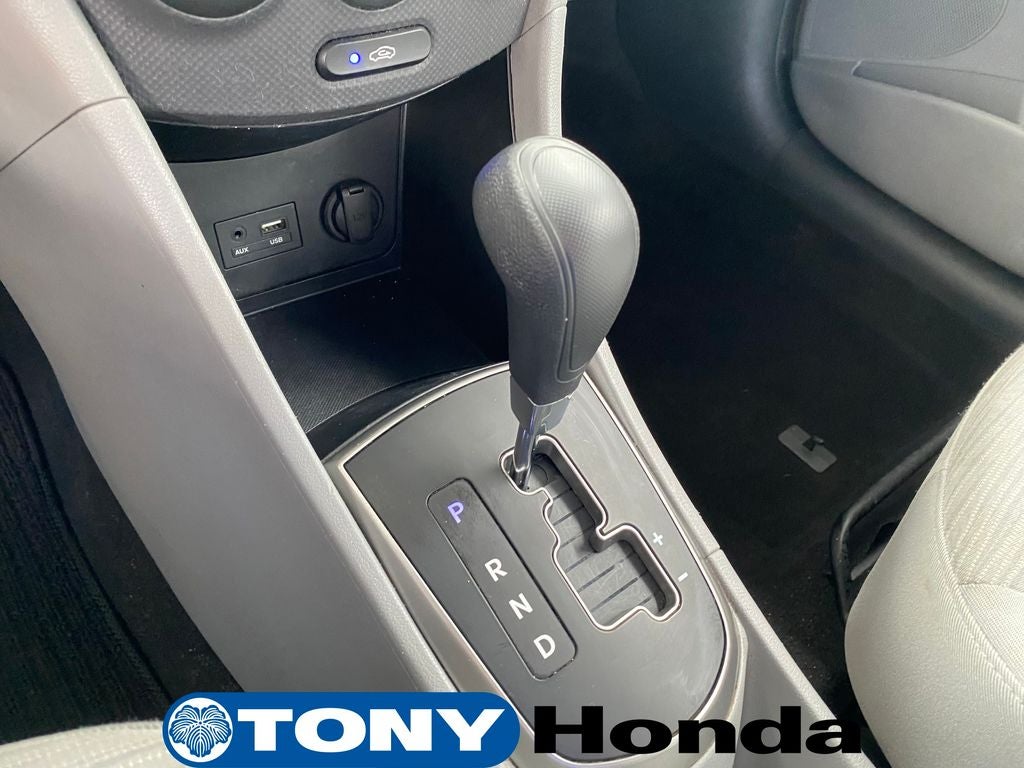 2016 Hyundai ACCENT SE