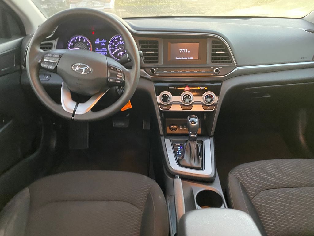 2019 Hyundai ELANTRA SE
