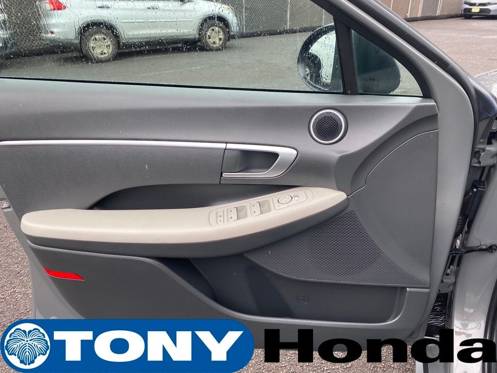 2023 Hyundai SONATA SE