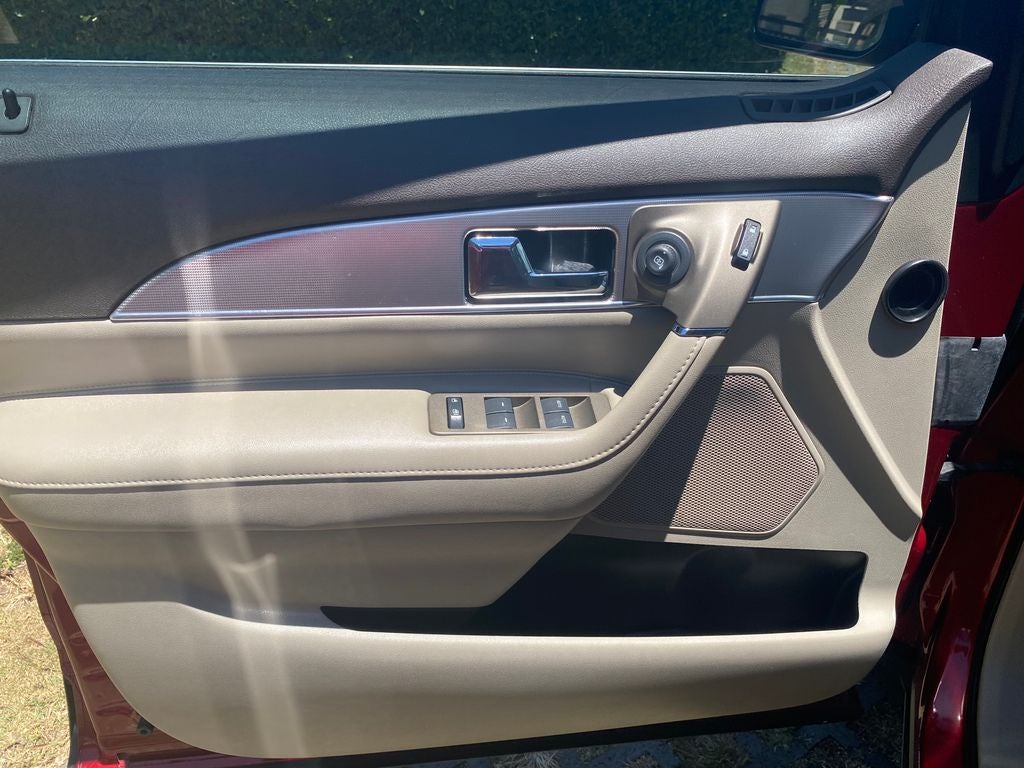 2014 Lincoln MKX Base