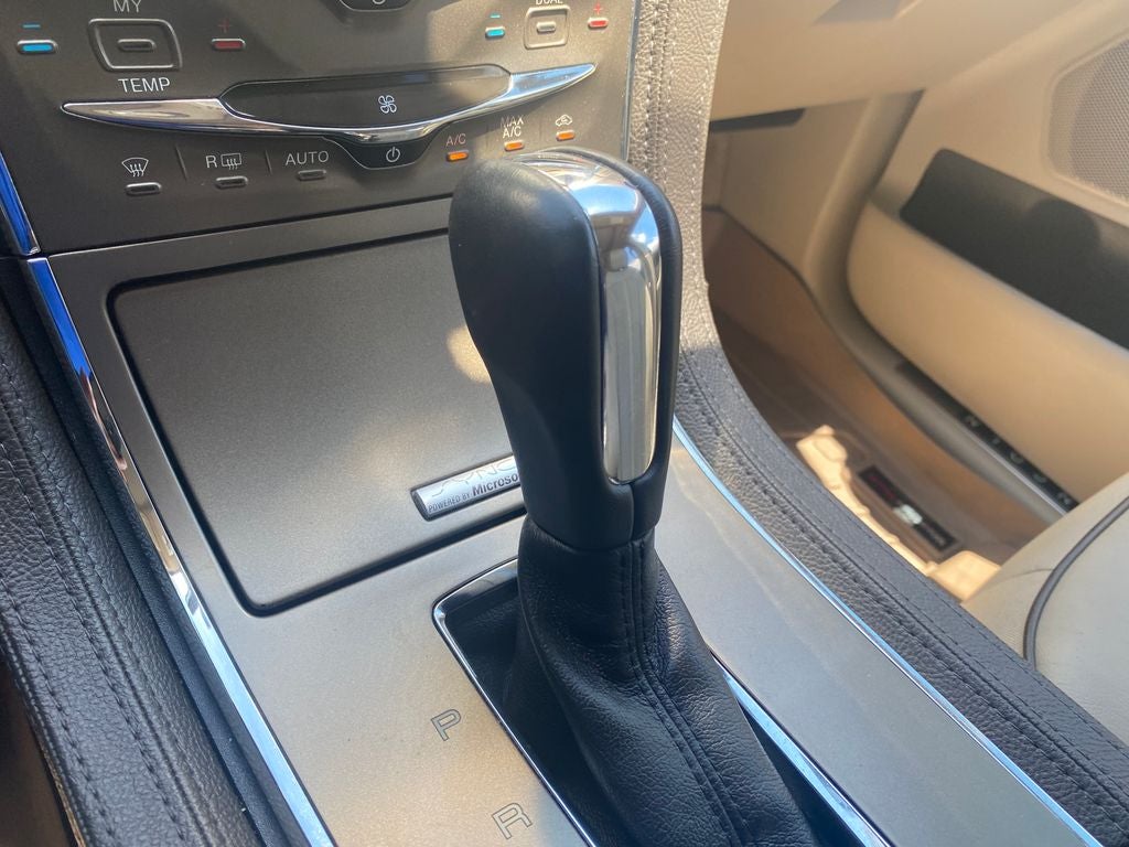 2014 Lincoln MKX Base
