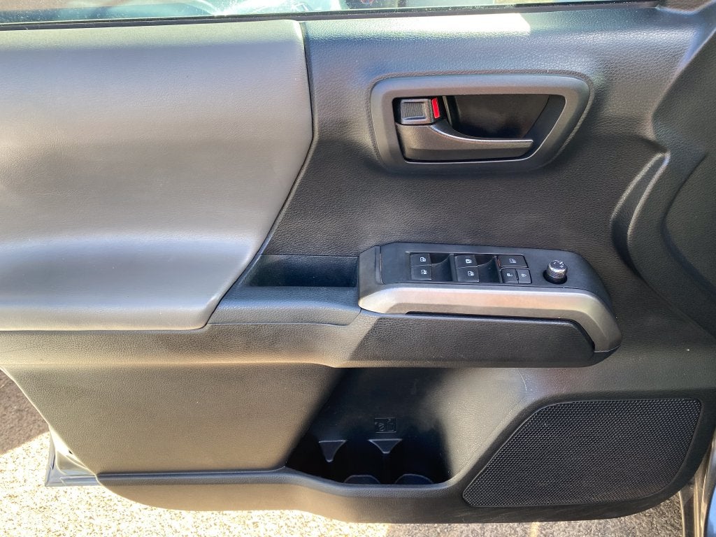 2017 Toyota Tacoma SR5 V6