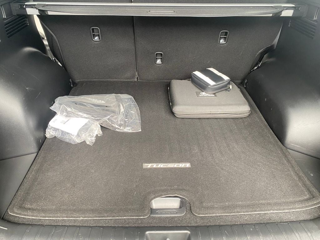 2025 Hyundai TUCSON SE