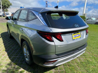 2026 Hyundai TUCSON SE FWD