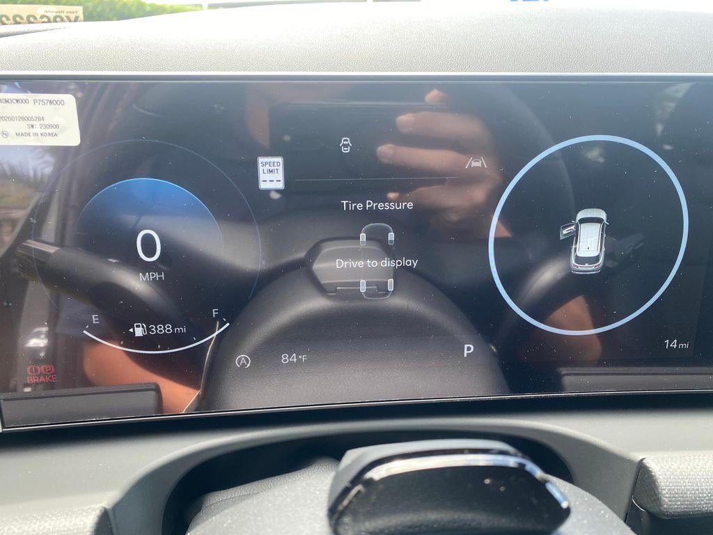 2026 Hyundai TUCSON SEL Premium FWD