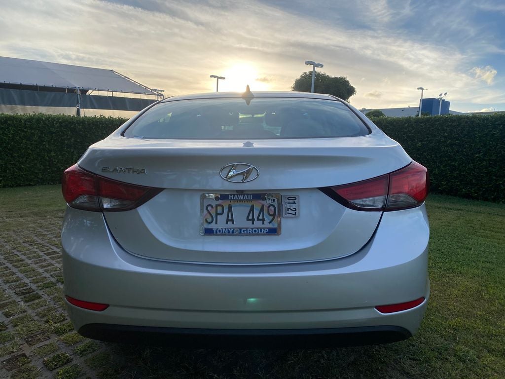 2015 Hyundai ELANTRA SE