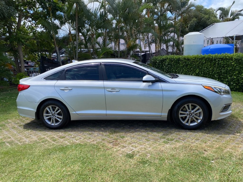 2017 Hyundai SONATA SE