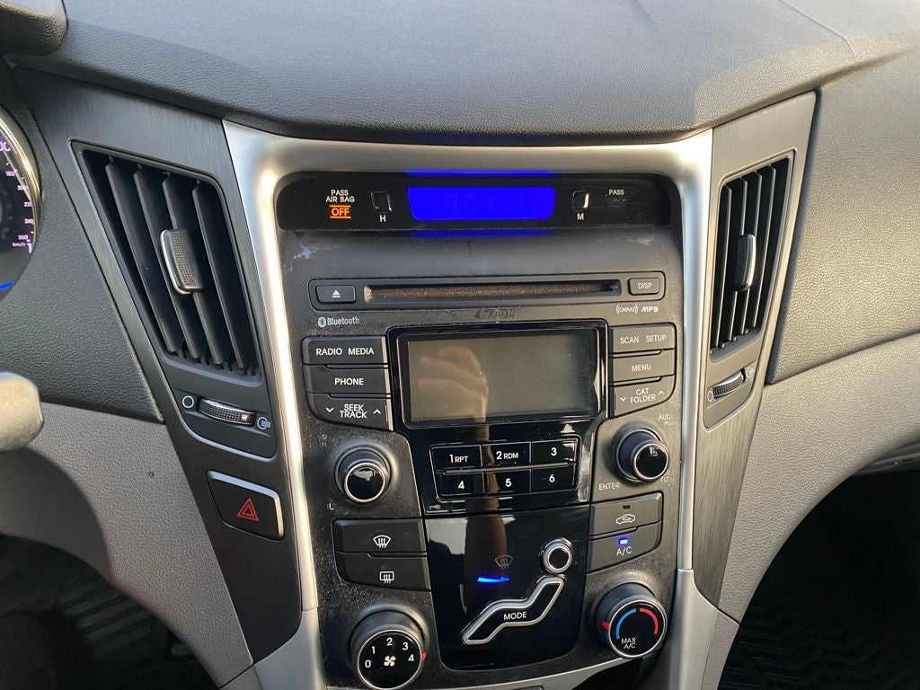 2012 Hyundai SONATA GLS