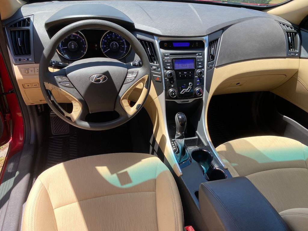 2012 Hyundai SONATA GLS
