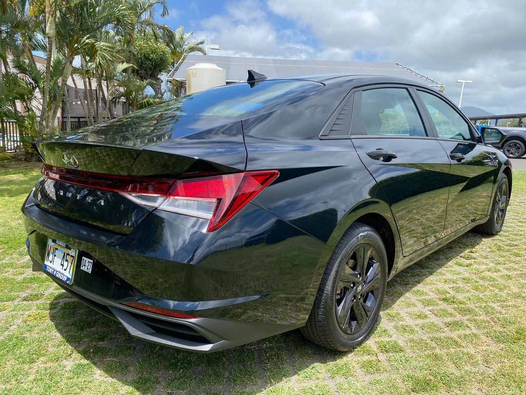 2022 Hyundai ELANTRA SEL