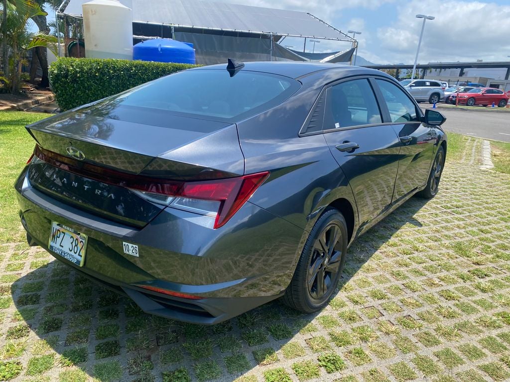 2022 Hyundai ELANTRA SEL