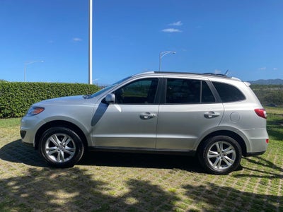 2012 Hyundai SANTA FE SE
