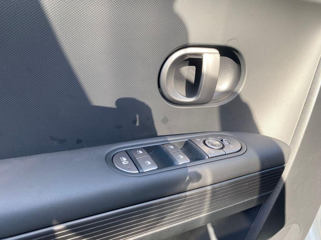 2026 Hyundai IONIQ 5 SE