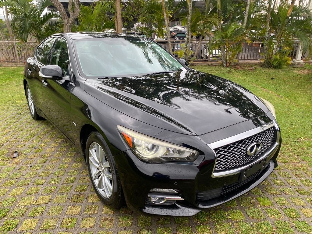2016 INFINITI Q50 Premium