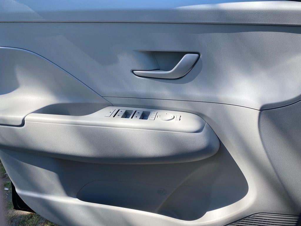 2026 Hyundai KONA SE FWD