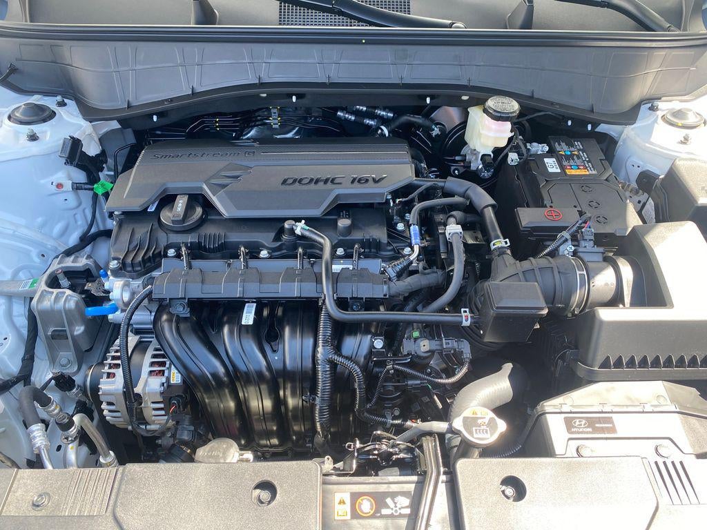 2027 Hyundai KONA SE FWD