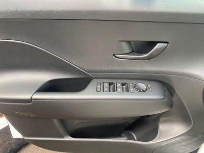 2027 Hyundai KONA SE FWD