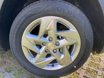 2027 Hyundai KONA SE FWD