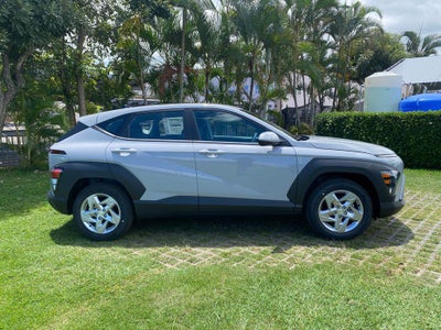 2027 Hyundai KONA SE FWD