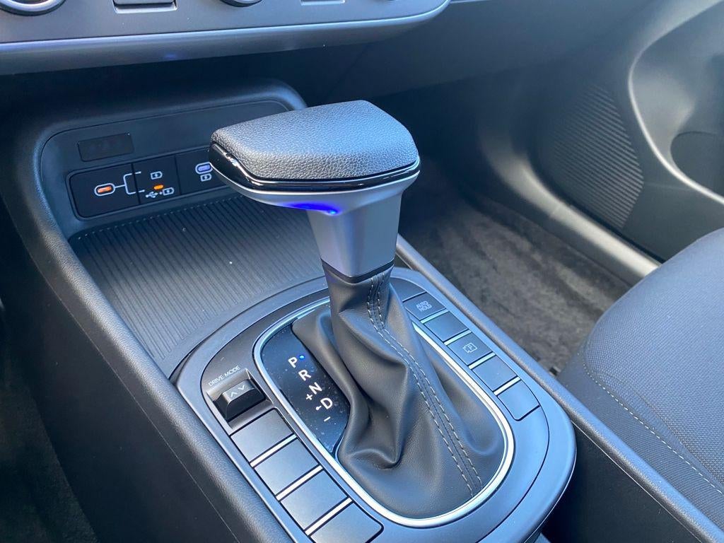 2026 Hyundai KONA SE FWD