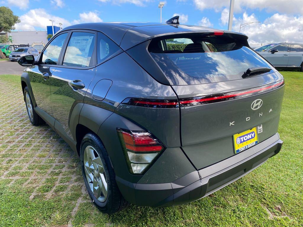 2027 Hyundai KONA SE FWD