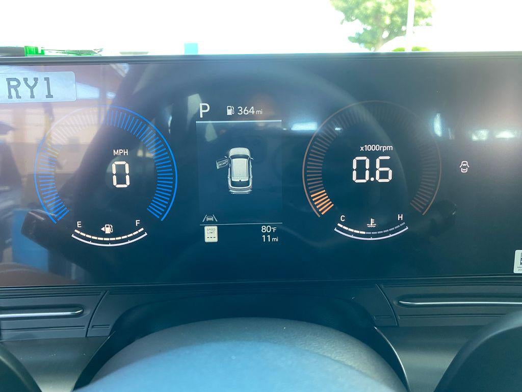 2027 Hyundai KONA SE FWD