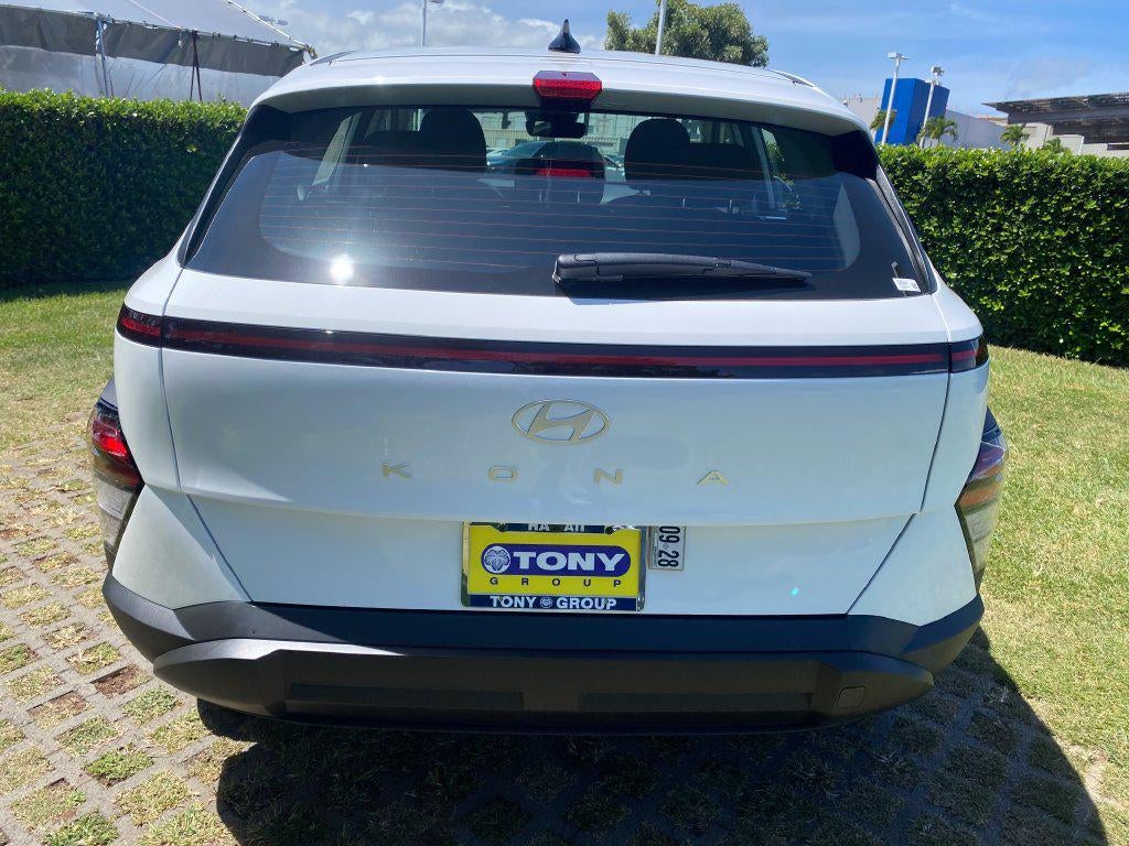 2027 Hyundai KONA SE FWD