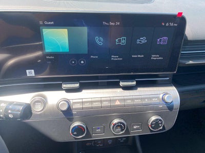 2027 Hyundai KONA SE FWD