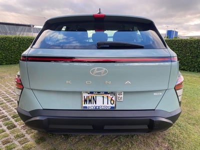 2024 Hyundai KONA SE