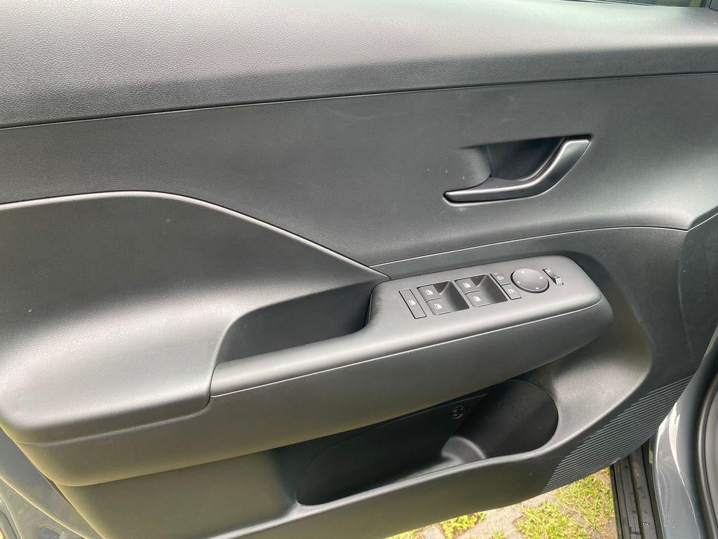 2027 Hyundai KONA SEL Sport FWD
