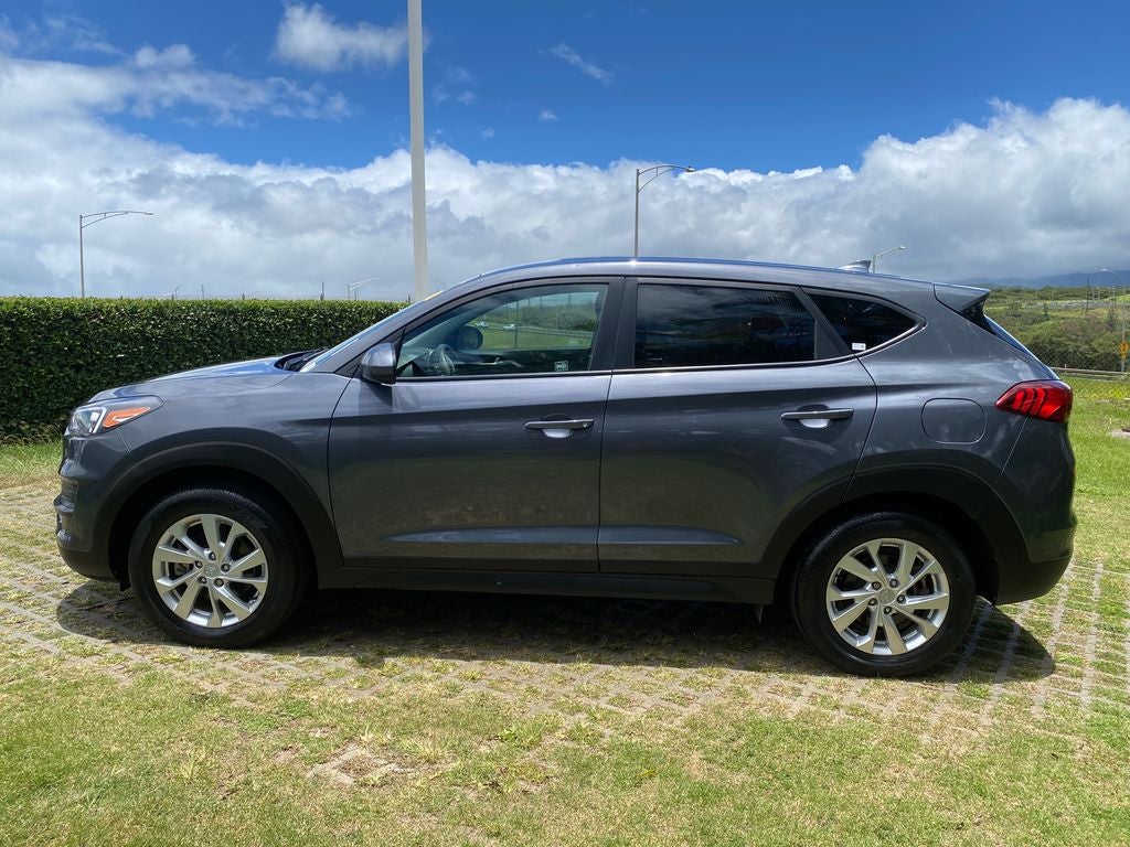 2021 Hyundai TUCSON SE