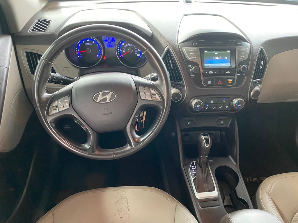 2015 Hyundai TUCSON SE
