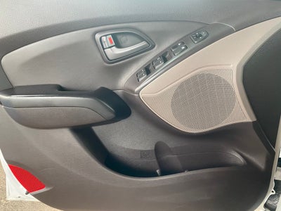2015 Hyundai TUCSON SE