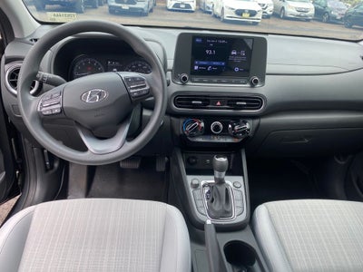 2022 Hyundai KONA SEL